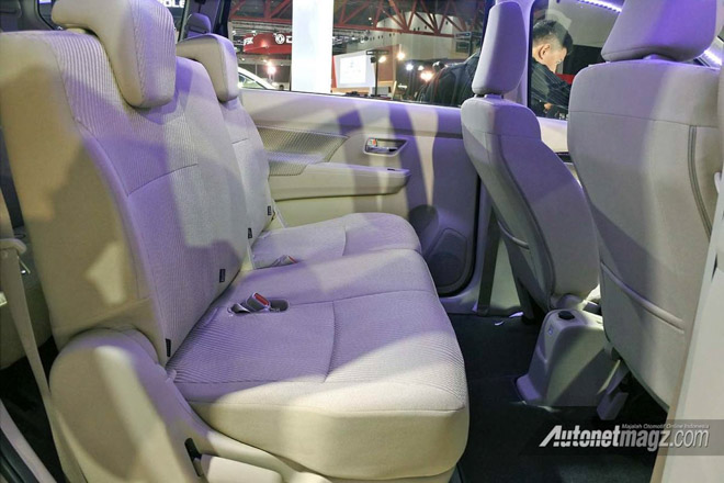 Suzuki MPV Ertiga giá 310 triệu đồng 4